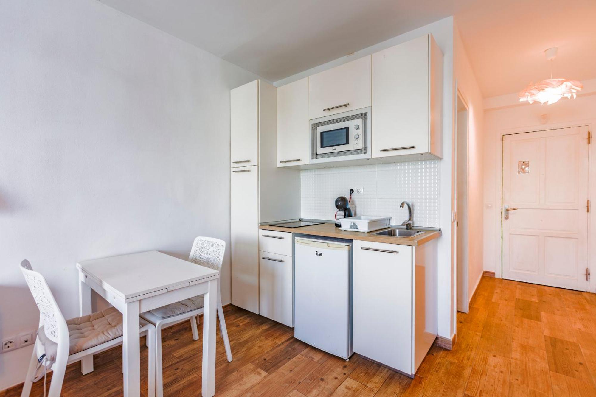 Paradise Apartment *