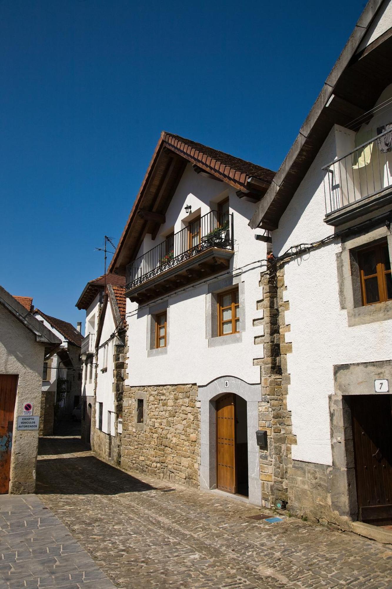 Rural Besaro - Selva De Irati Hotel