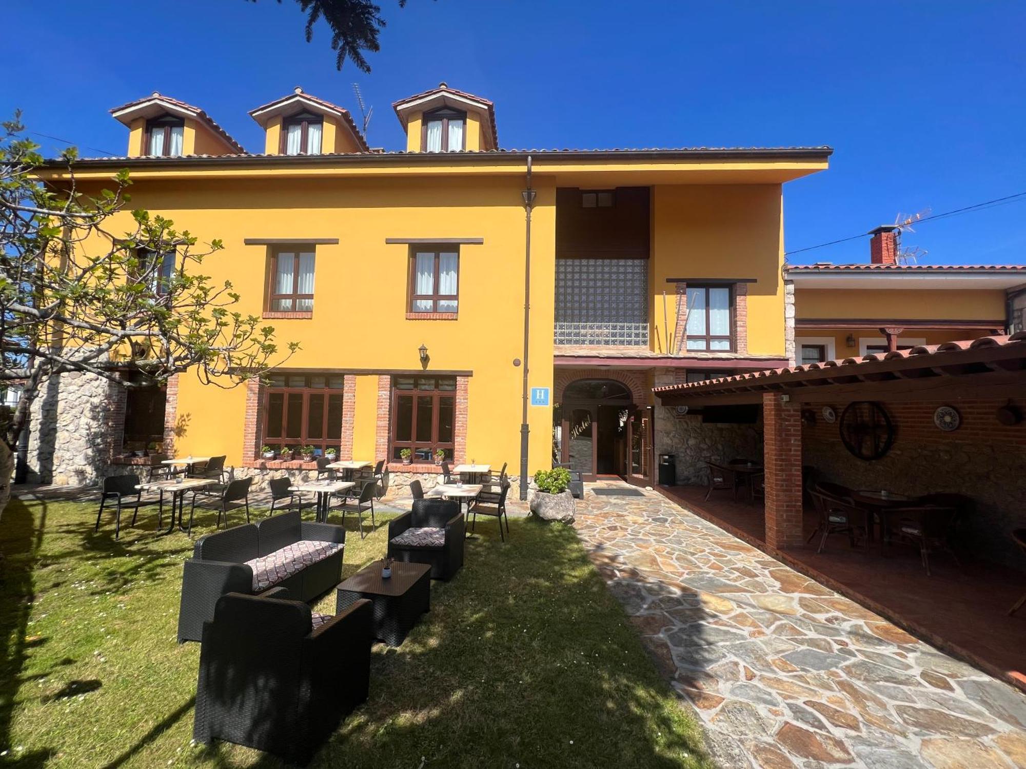 Hotel Gavitu Celorio (Llanes)