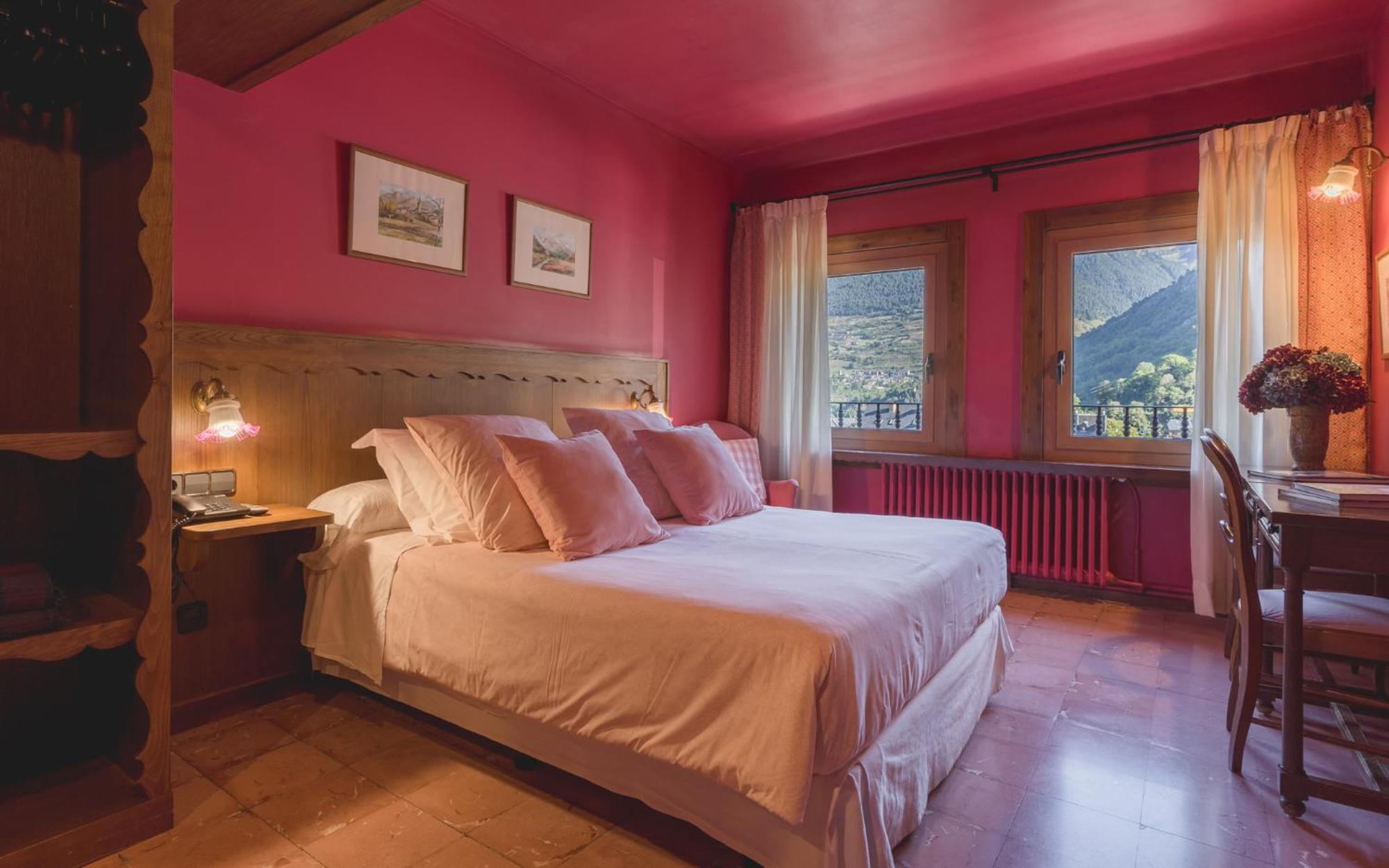 Aran La Abuela Hotel 3*
