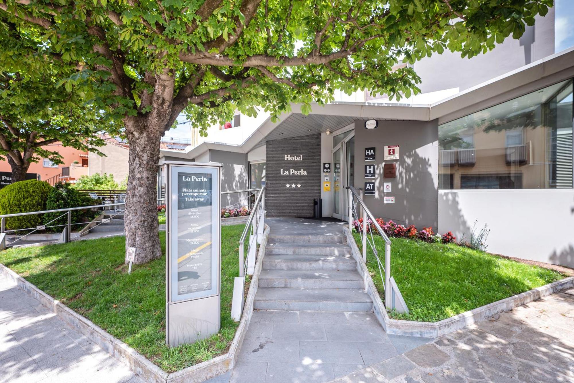 La Perla Hotel 2*