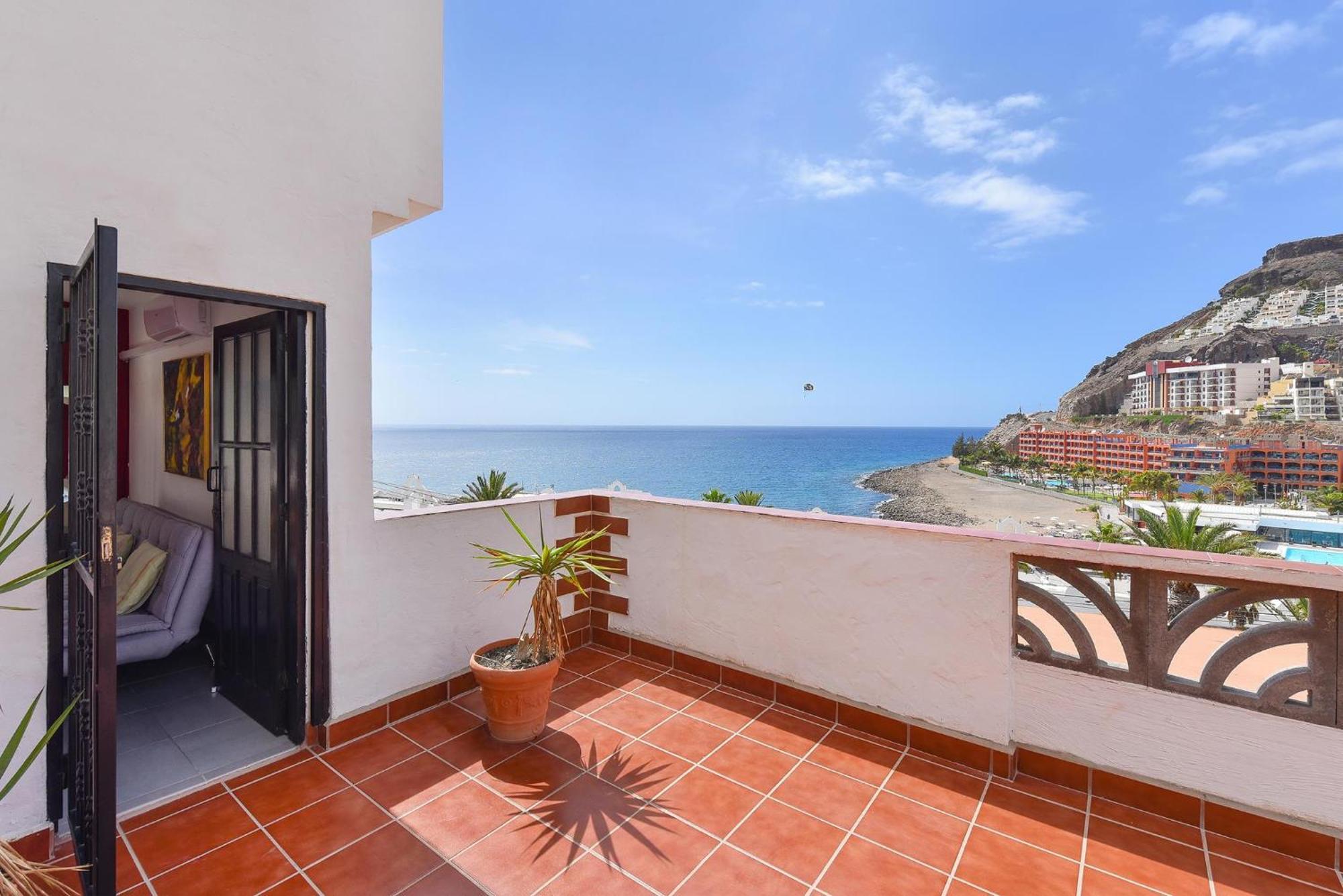 Apartment In Playa Del Cura 323