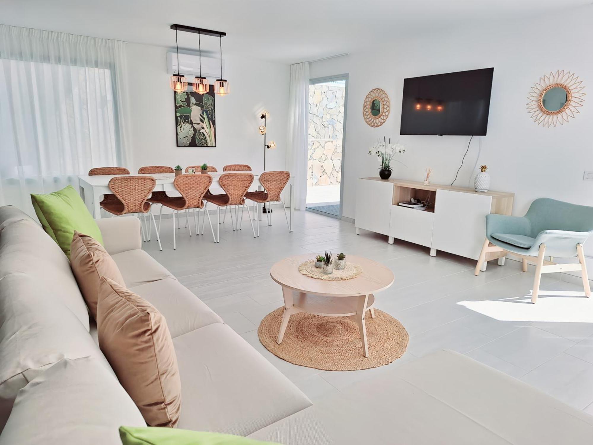 Malibu Mogan Secret Pool - Piscina Privada Y Climatizada - Exclusive Heated Pool *