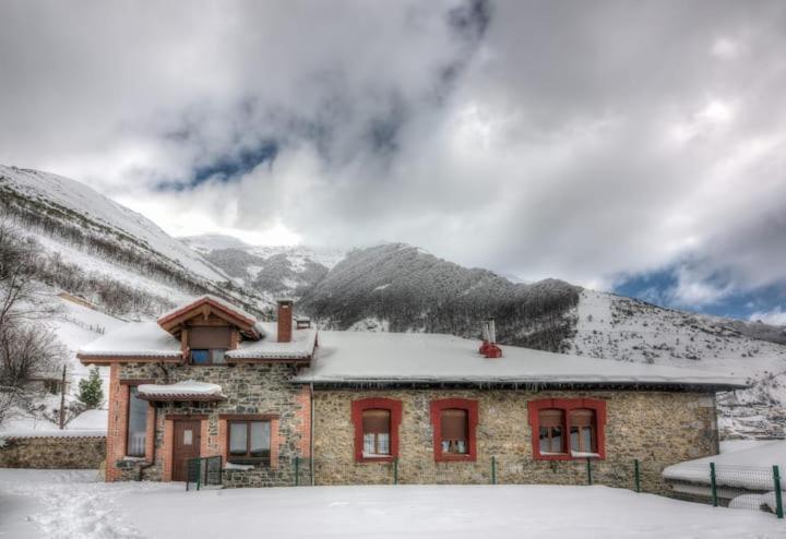 Country house Real Pajares Pajares (Asturias)