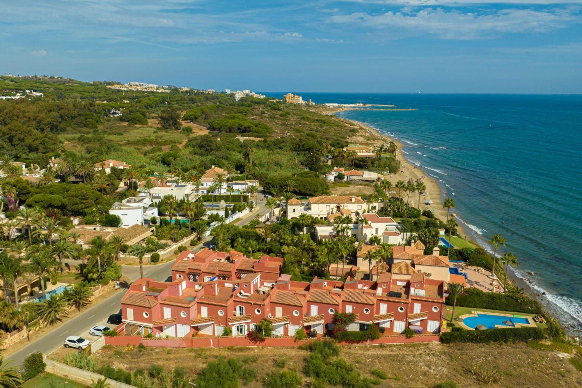 Сasa de vacaciones Beautiful Frontline Townhouse