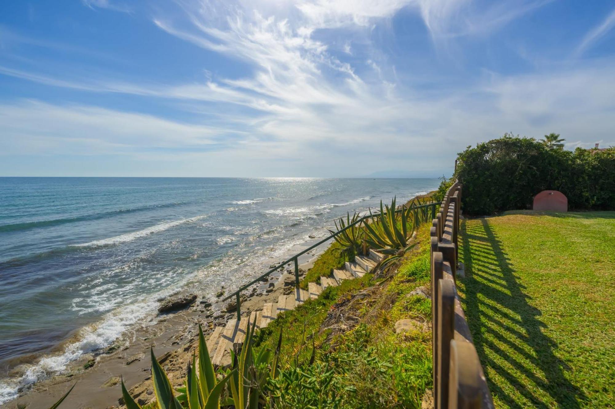 Beautiful Frontline Townhouse Сasa de vacaciones *