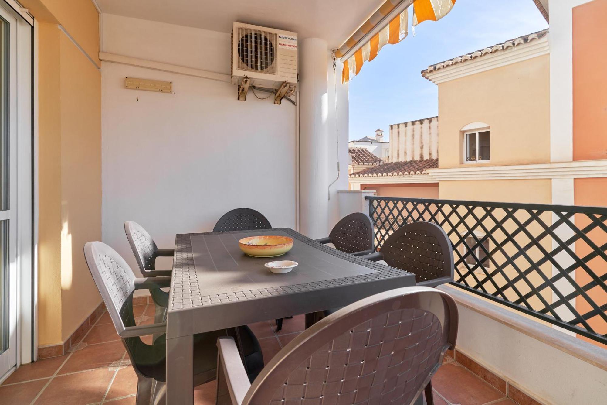 Cozy 3 Bedroom * Torrox