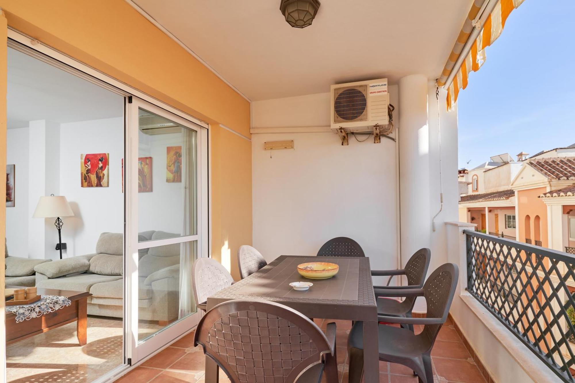 Cozy 3 Bedroom Apartment