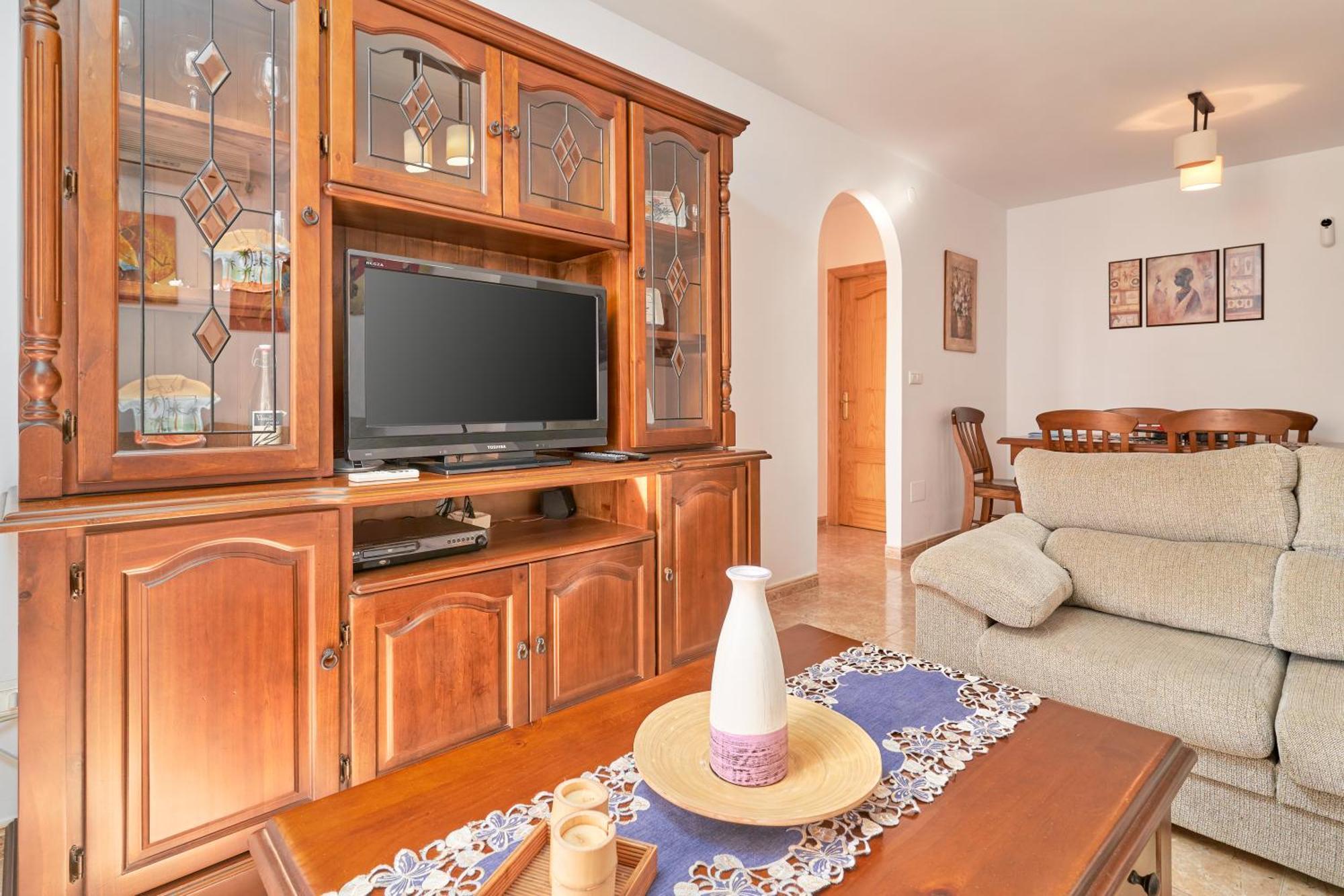 Cozy 3 Bedroom Apartment