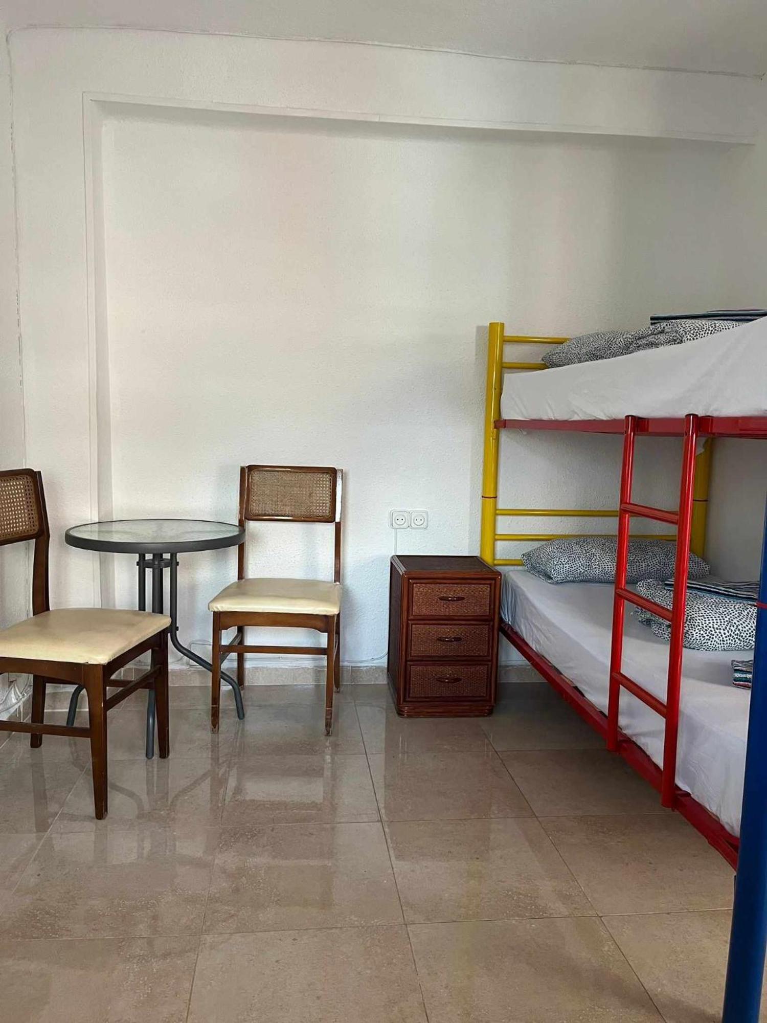 Homestay 24 D-habitacion En Piso