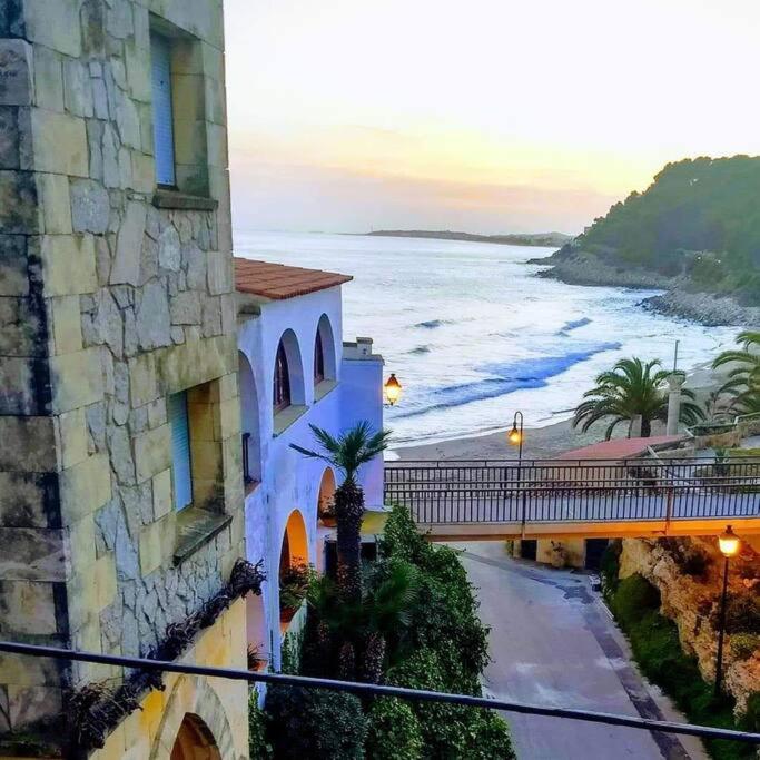 Frente Al Mar Mediterraneo
