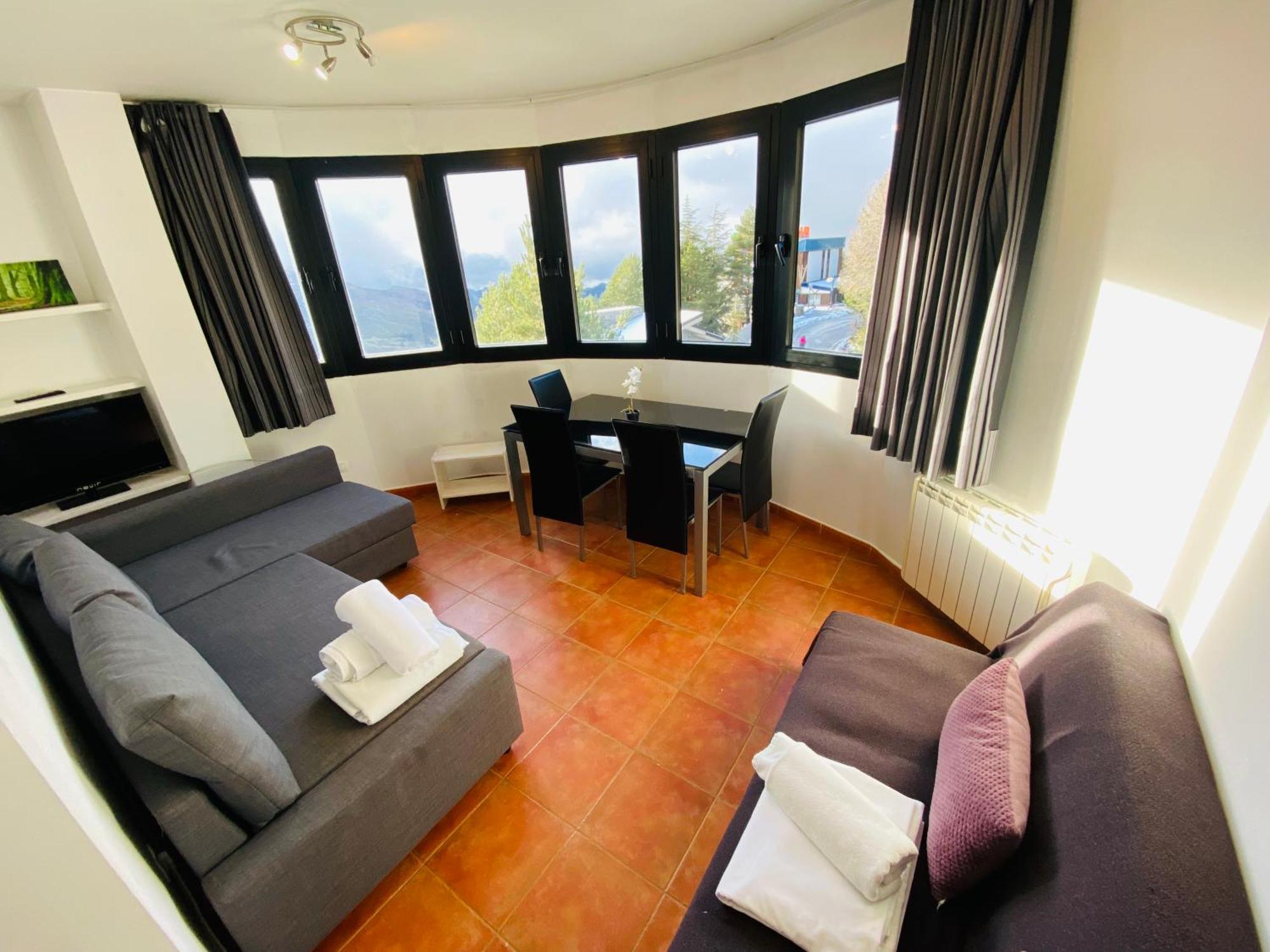 Bluettravel Snow Confort Monte Gorbea Apartahotel