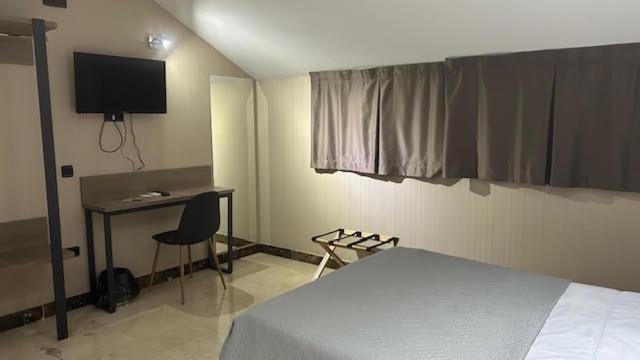 Ciudad De 3*