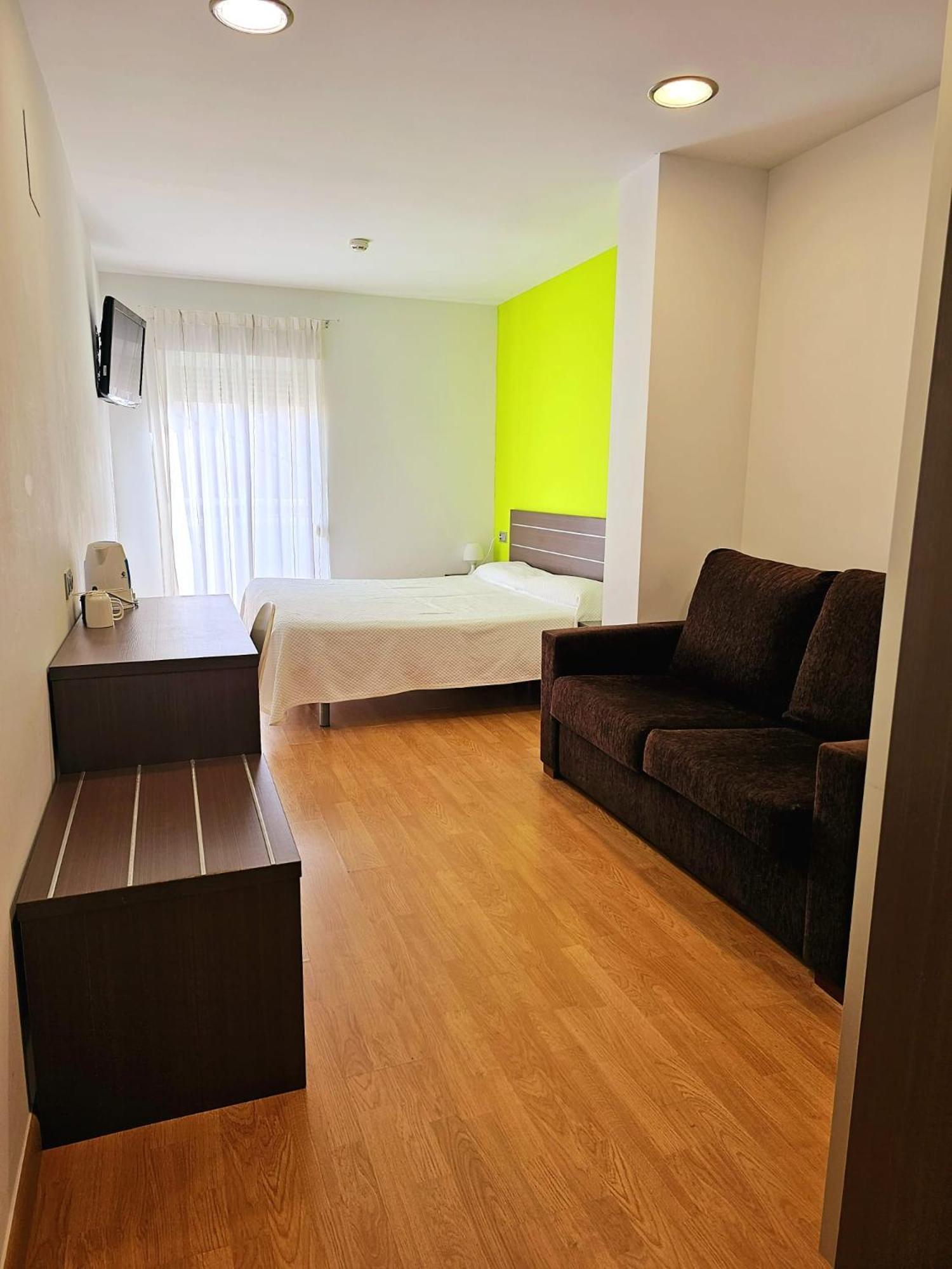Clopy Rocamar Hotel