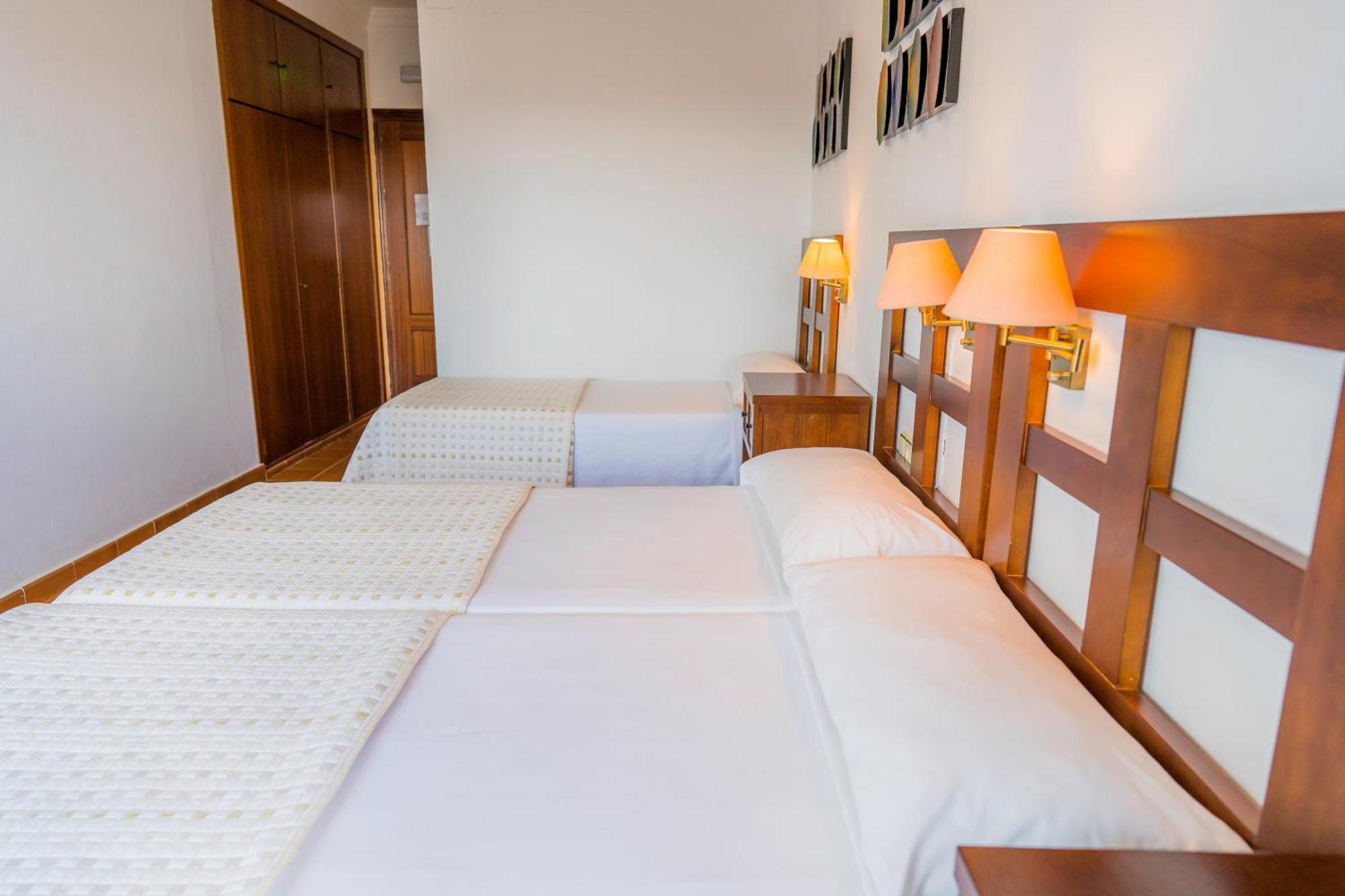 Hotel Complejo Veneros Santa Ana La Real