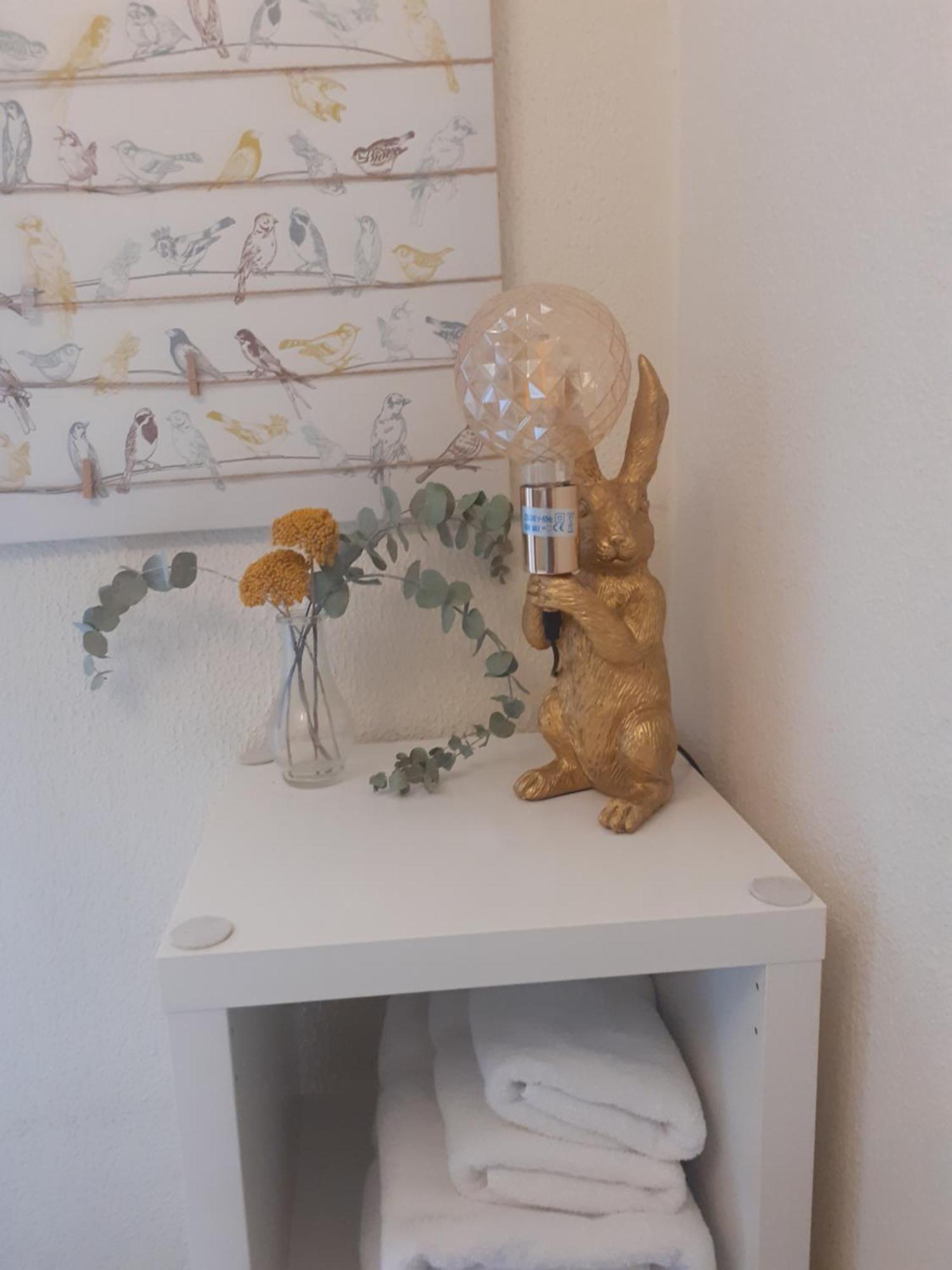 Uría 25 *