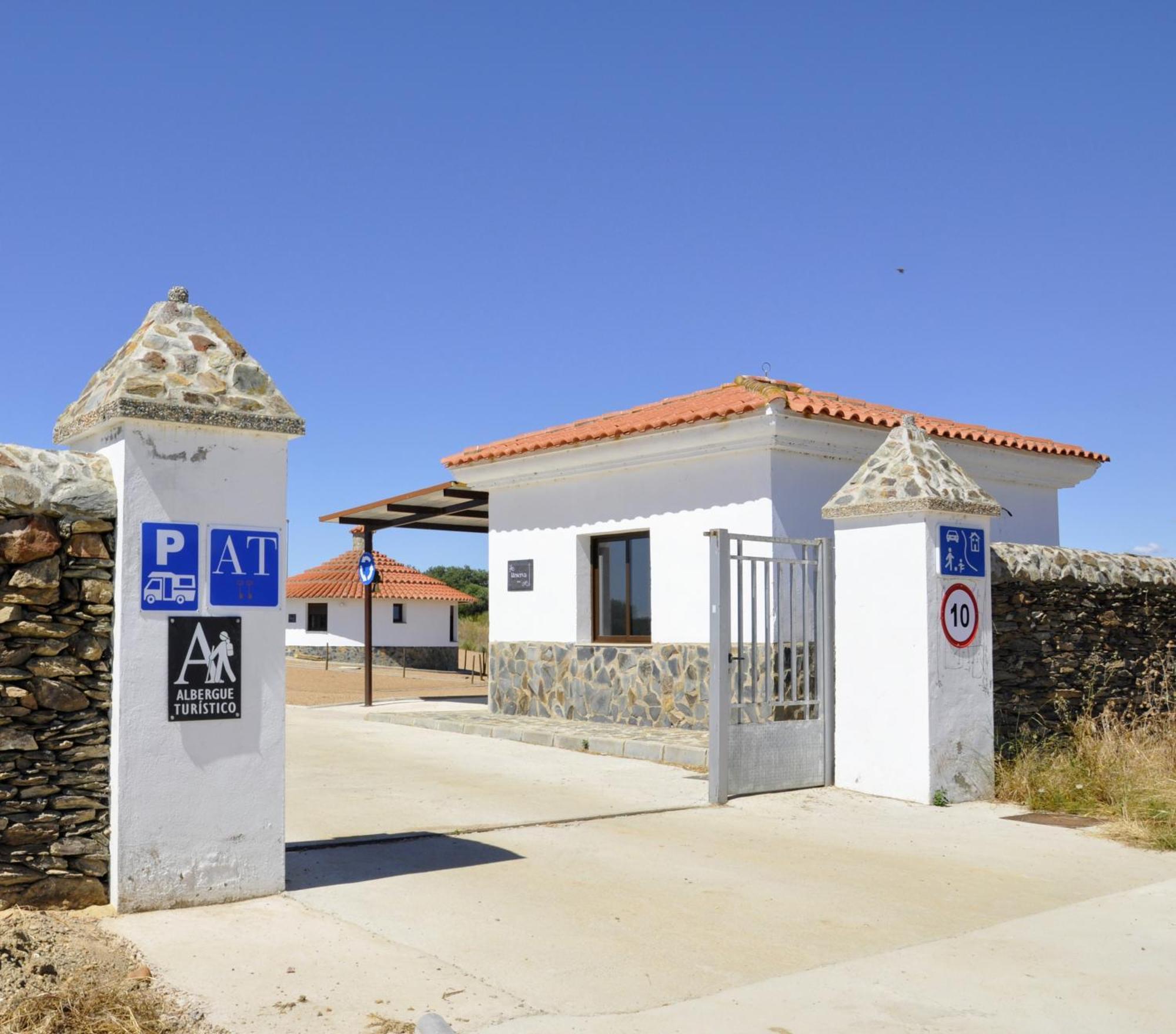 Cruceros Alqueva Hostal Cheles