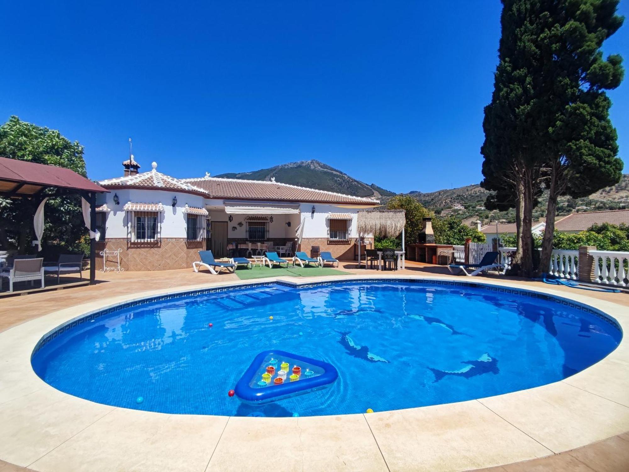 Naranjos Lodge Alcaucin