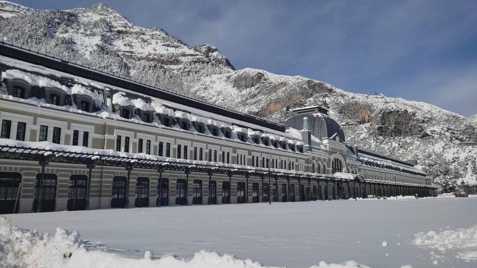 La Moleta Avairent Estacion Canfranc