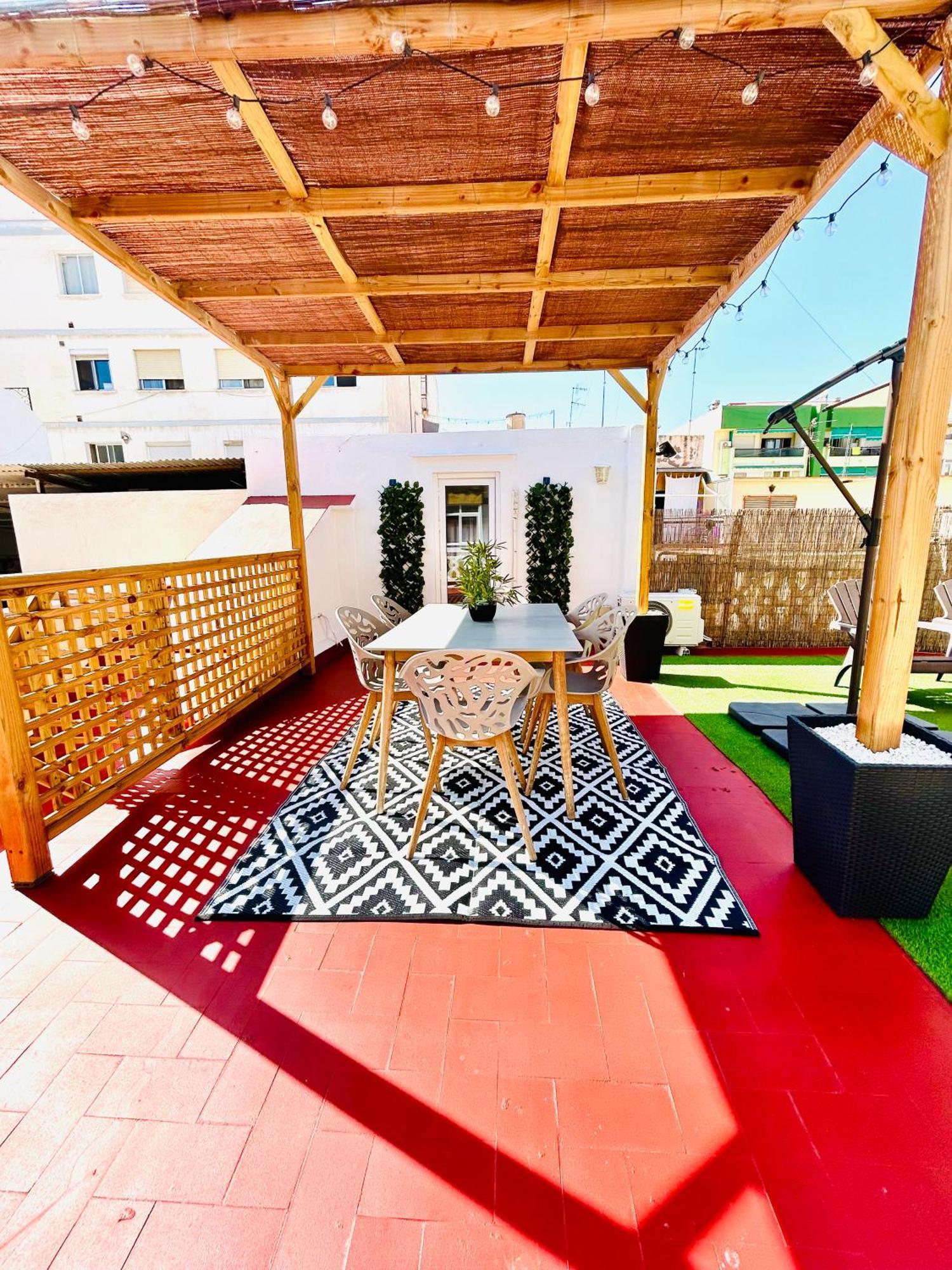 Apartamento En Centro De Torre Del Mar, Malaga Apartment *
