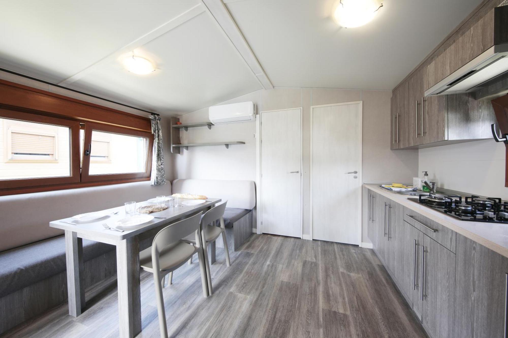 & Camping
