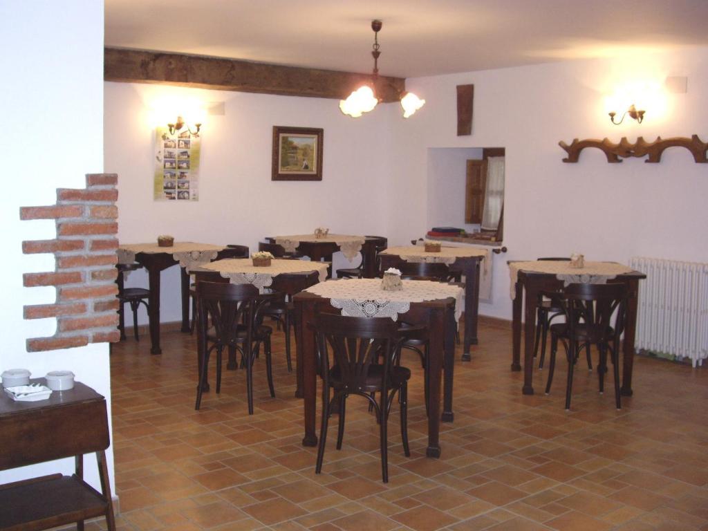 Casa De Aldea La Casona De Los Valles Hotel Onís