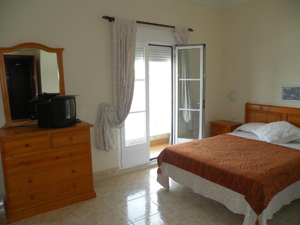 Rompeolas Hotel 2*