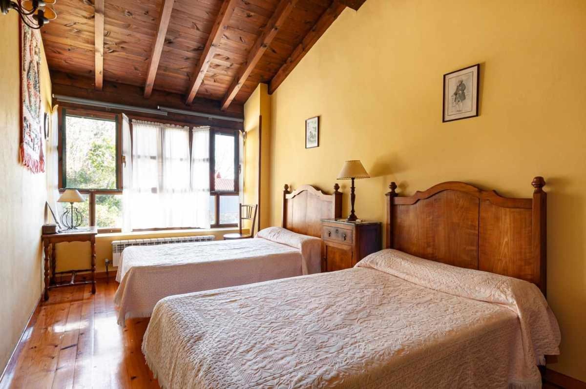 Chalet Casa Begonasituada En Sardedo Ribadesella Linares (Asturias)