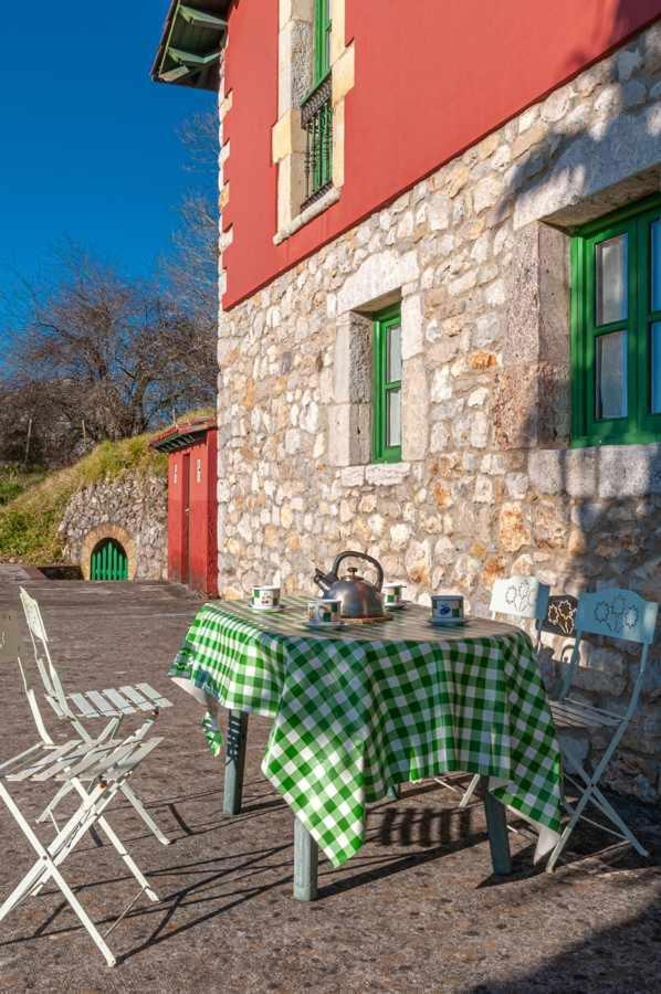 Chalet Casa Begonasituada En Sardedo Ribadesella