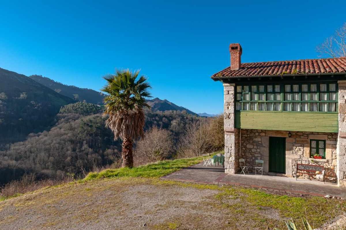 Casa Begonasituada En Sardedo Ribadesella Chalet Linares (Asturias)