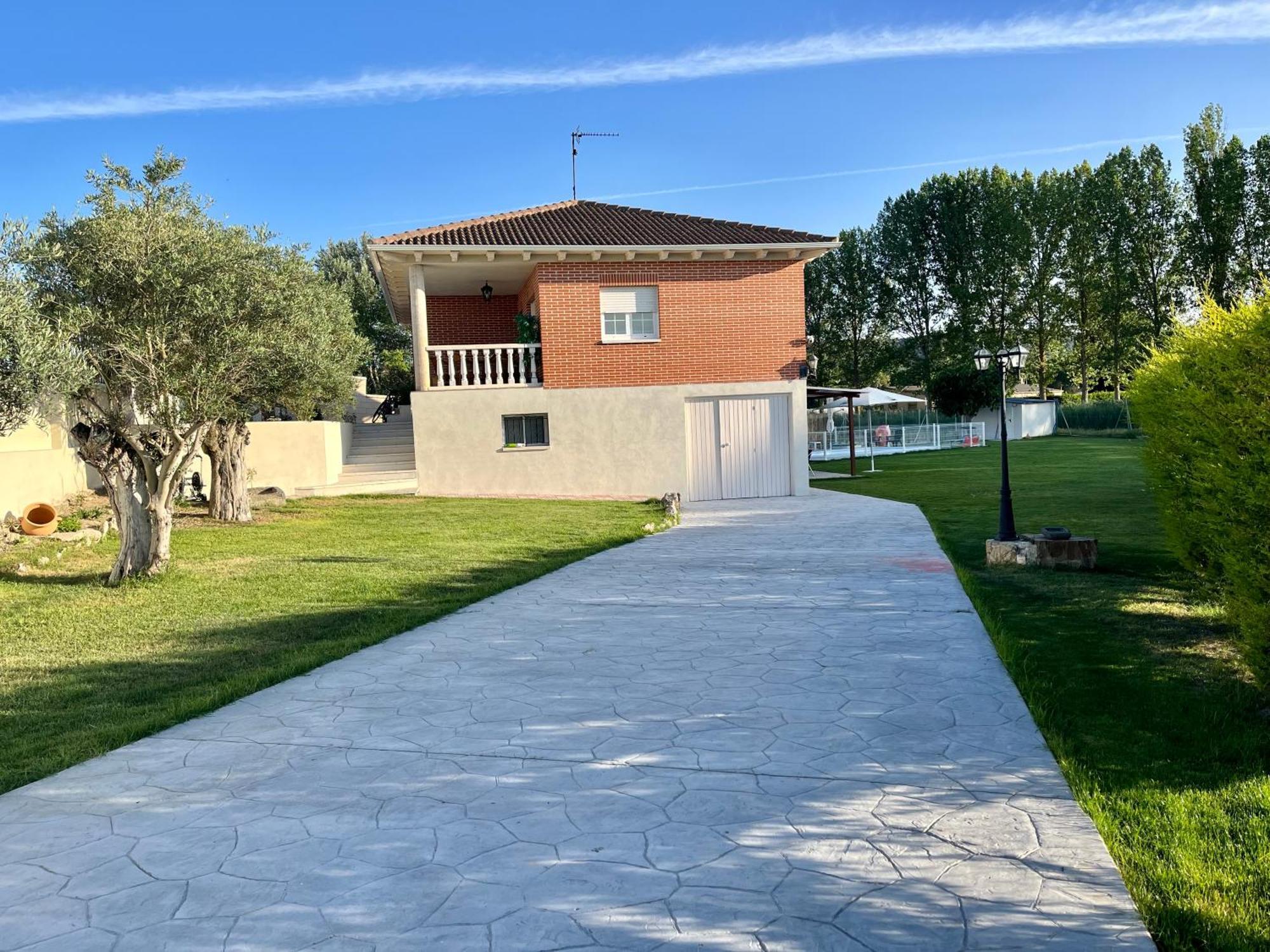 Casa A La Orilla Del Valcorba Santibanez de Valcorba