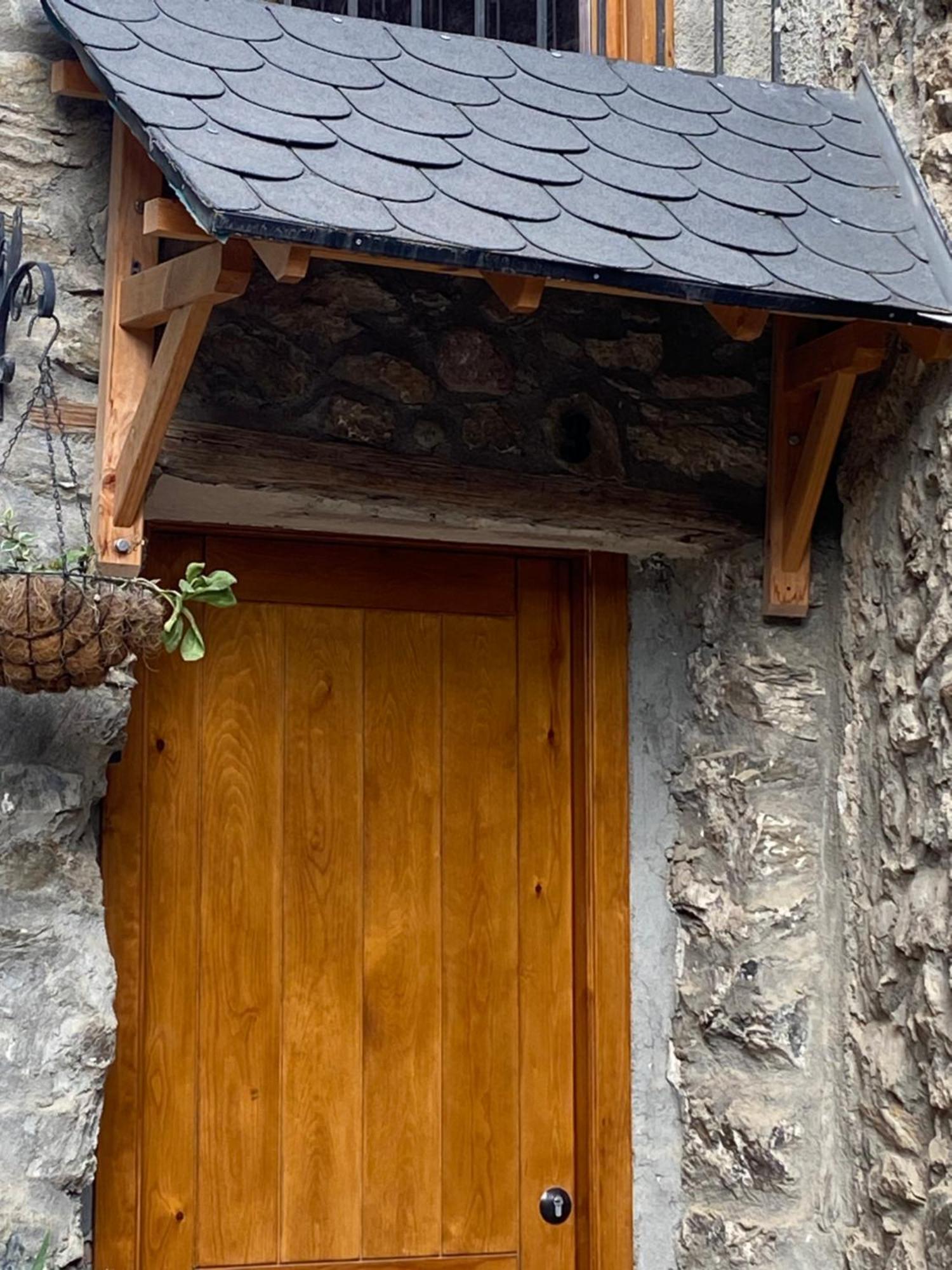 Casa Casteller *