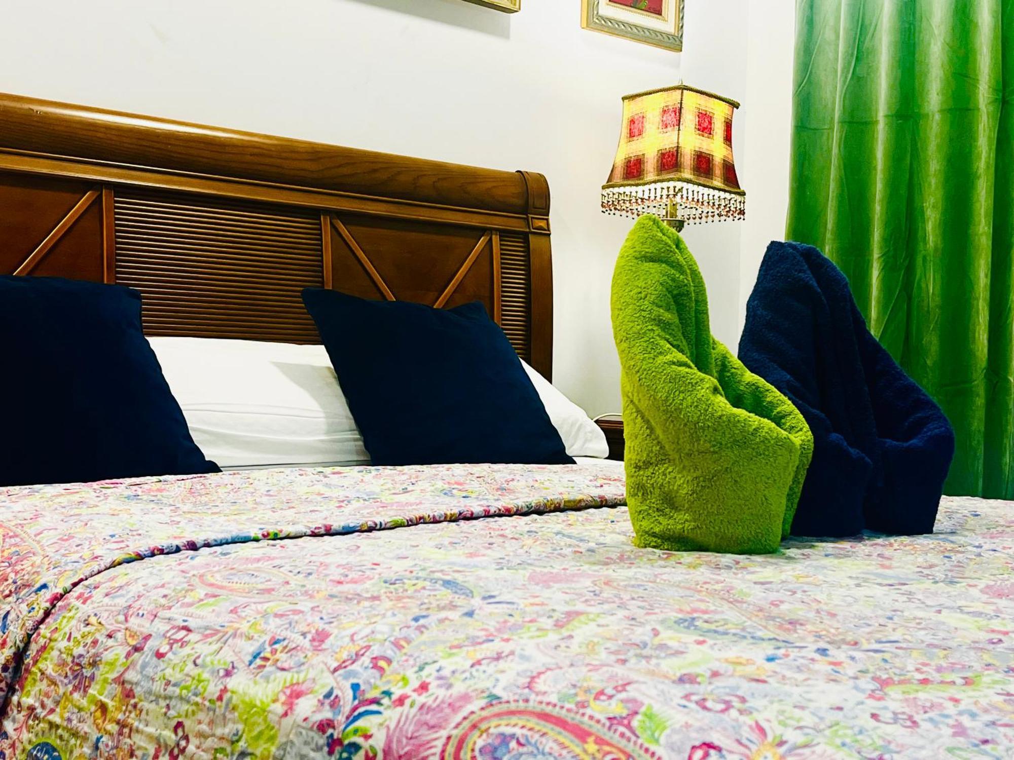 Guest house Art House *