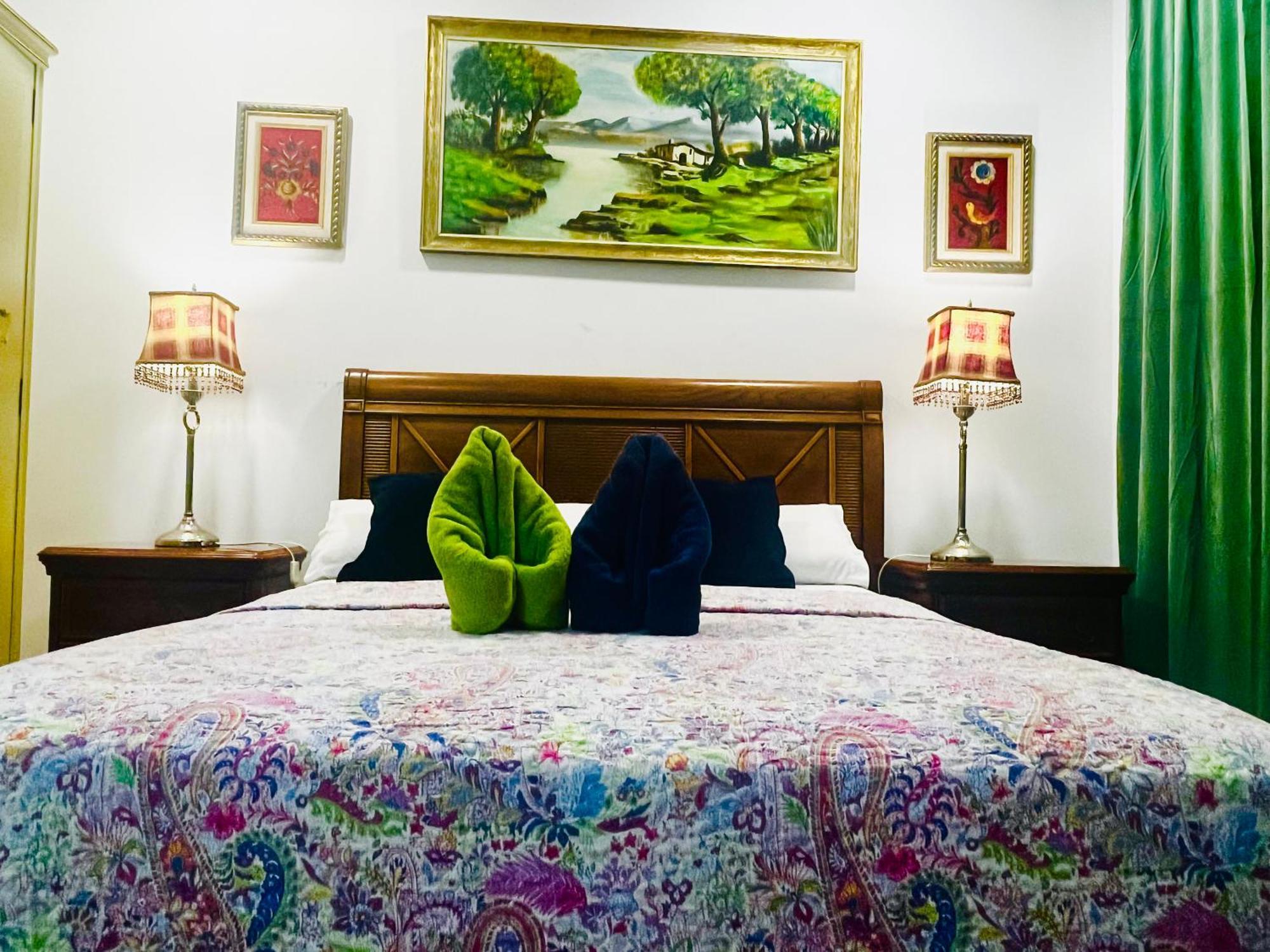 Guest house Art House *