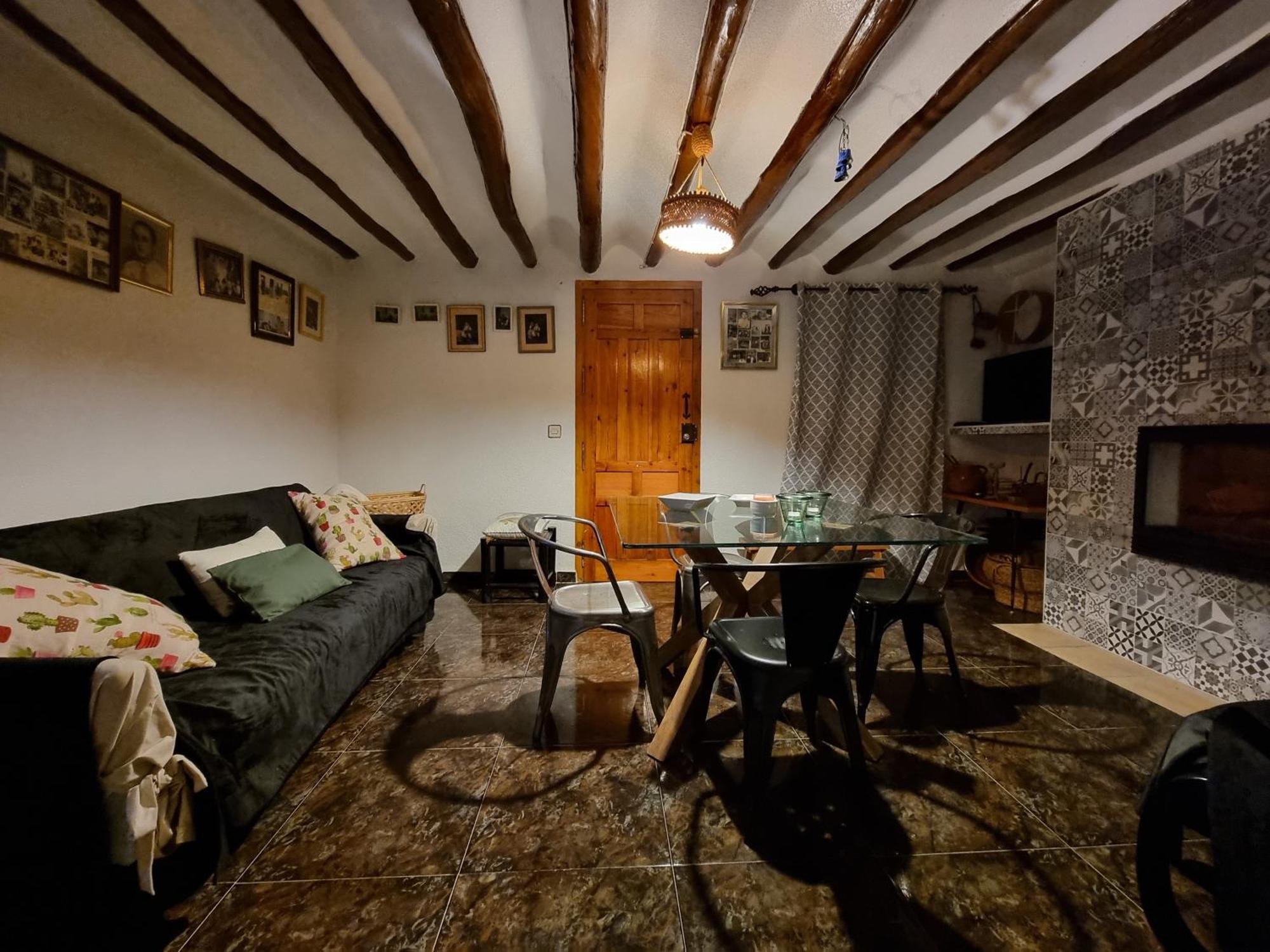 Сasa de vacaciones Casa La Torrecica *