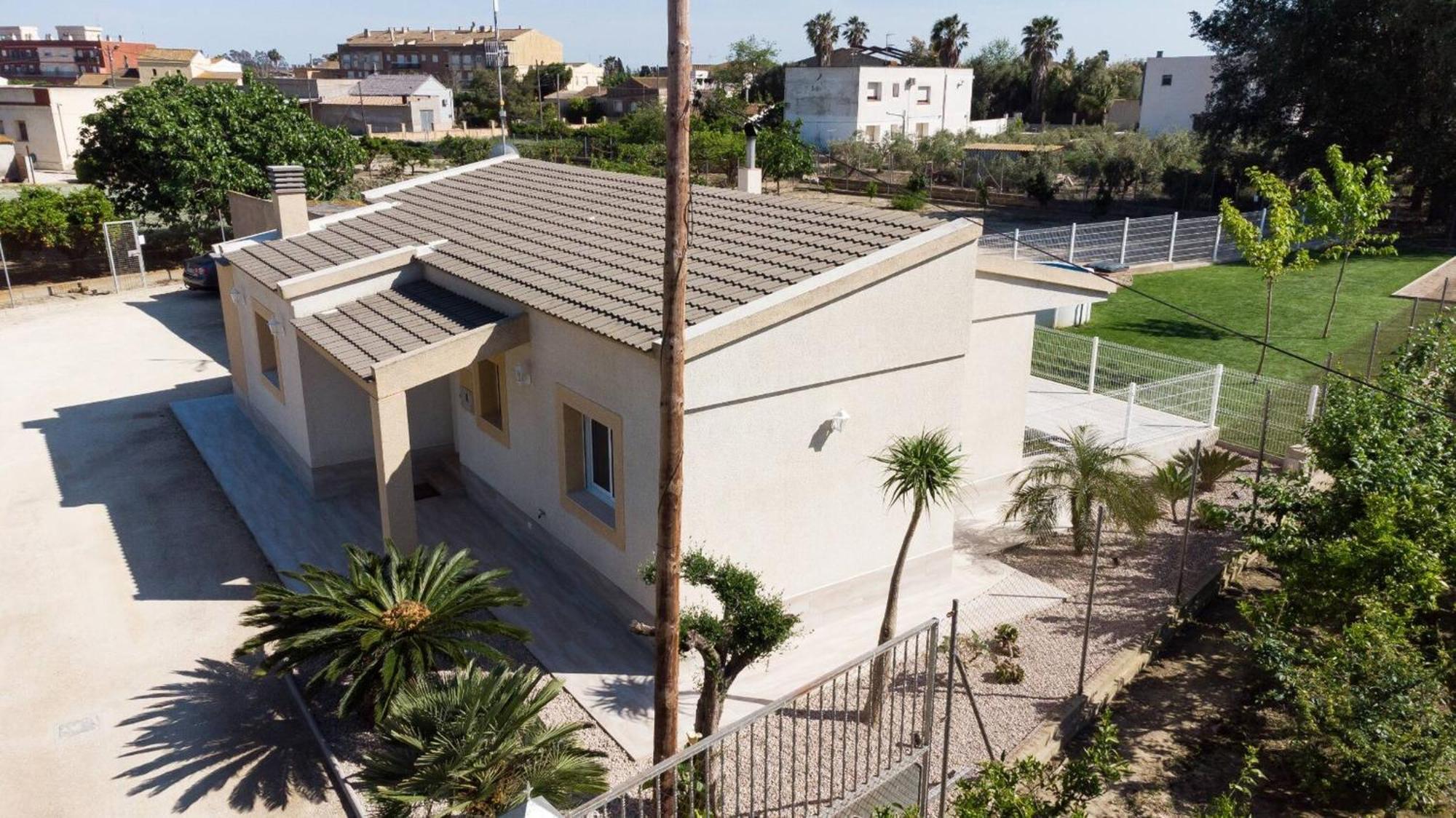 Aimar - Casa En Con Jardín, Piscina Privada Y Barbacoa Сasa de vacaciones Deltebre