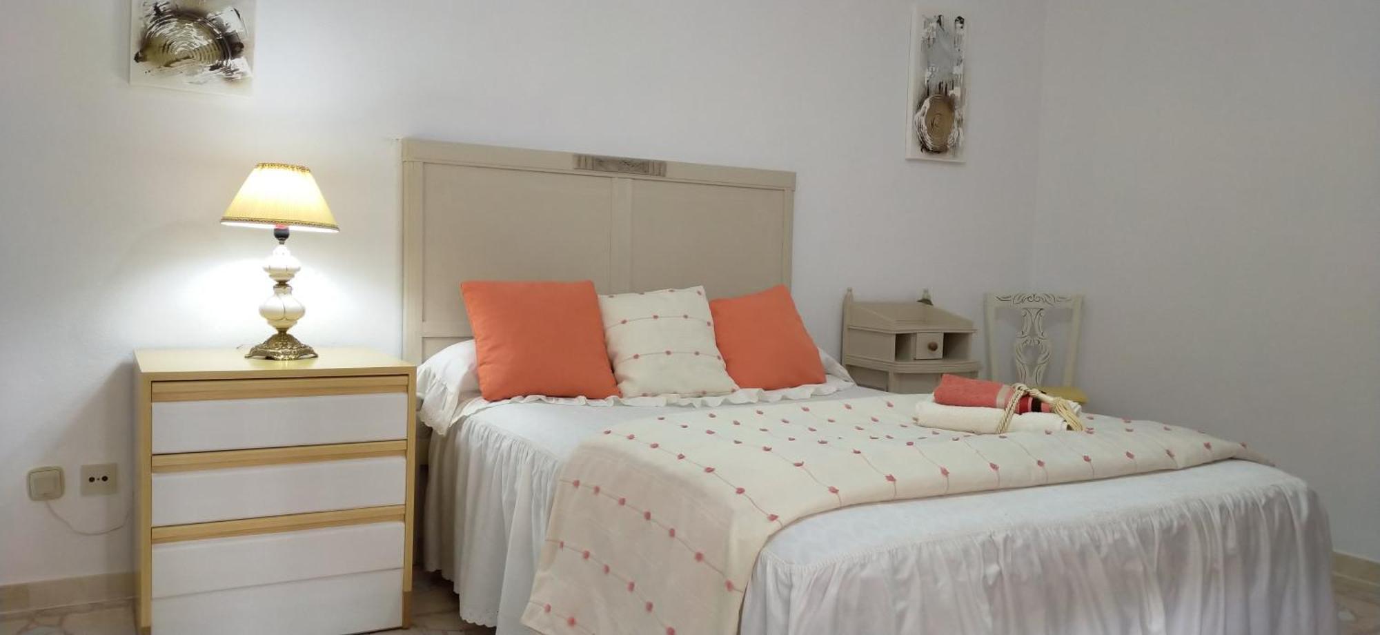 Agradable Casa Con Zona De Relax Y Aparcamiento