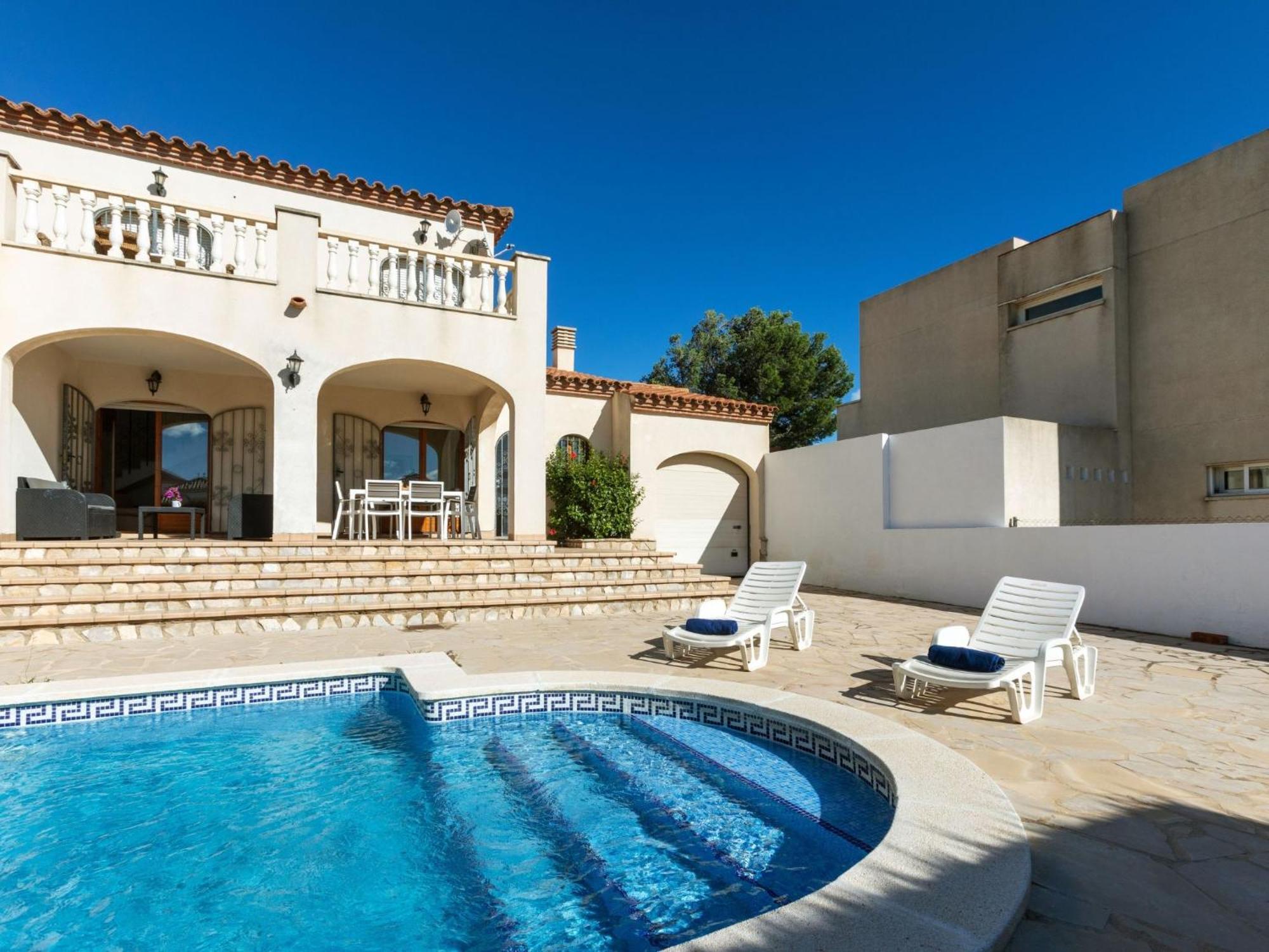 Aguamarina By Interhome Miami Playa