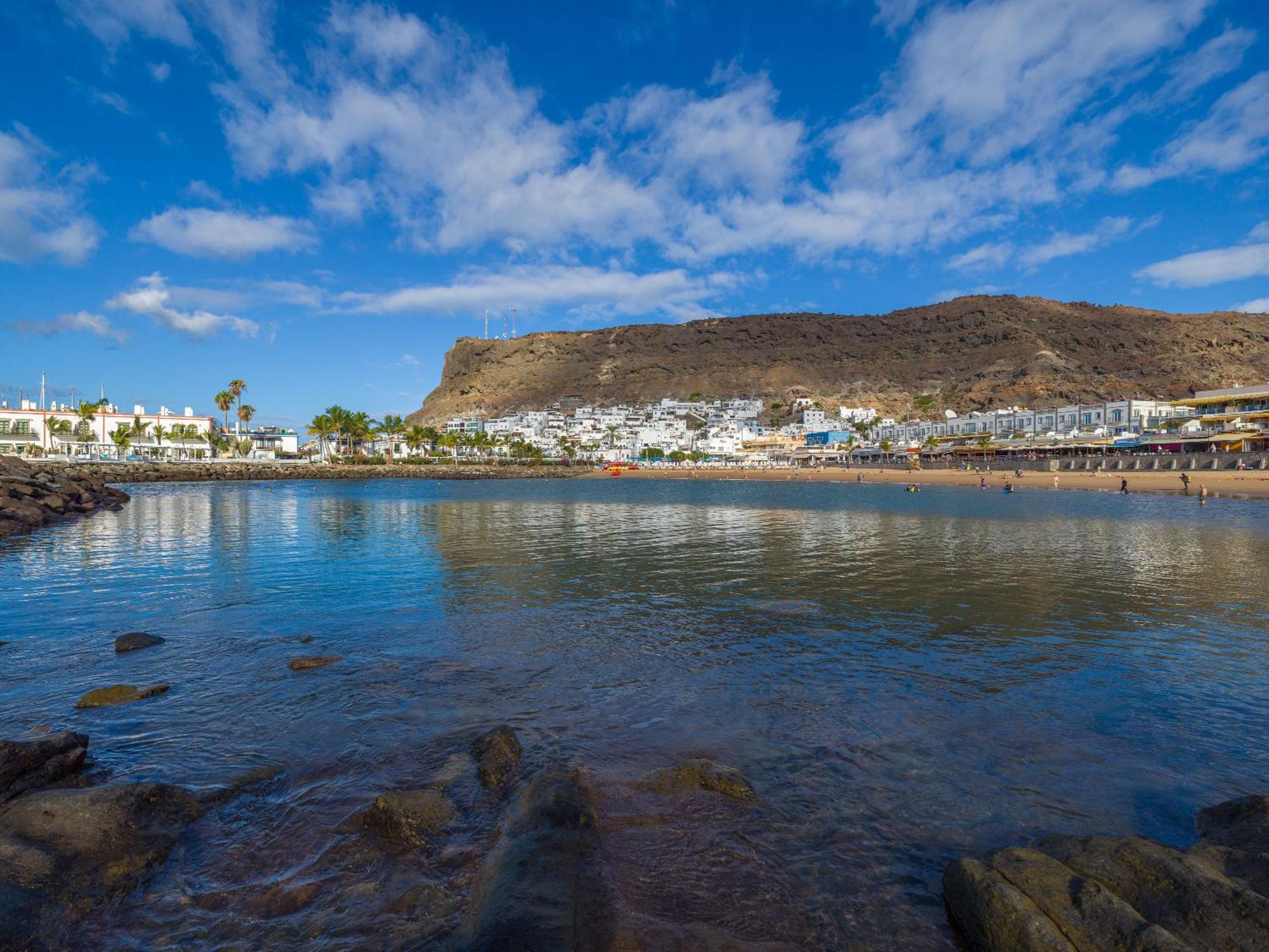 Sunny Valley * Mogan