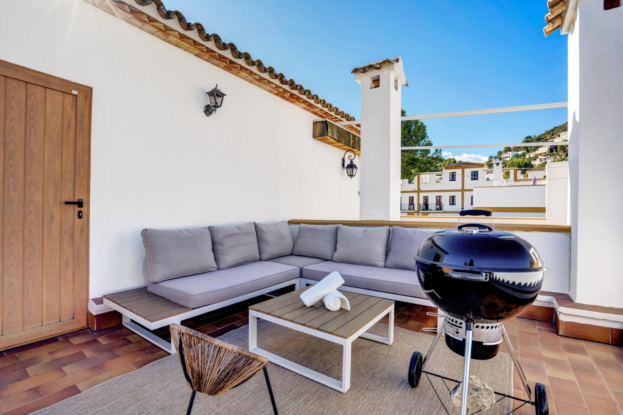 Ruhiges Eckreihenhaus Mit Pool In La Sella Zarzas One Denia Pedreguer