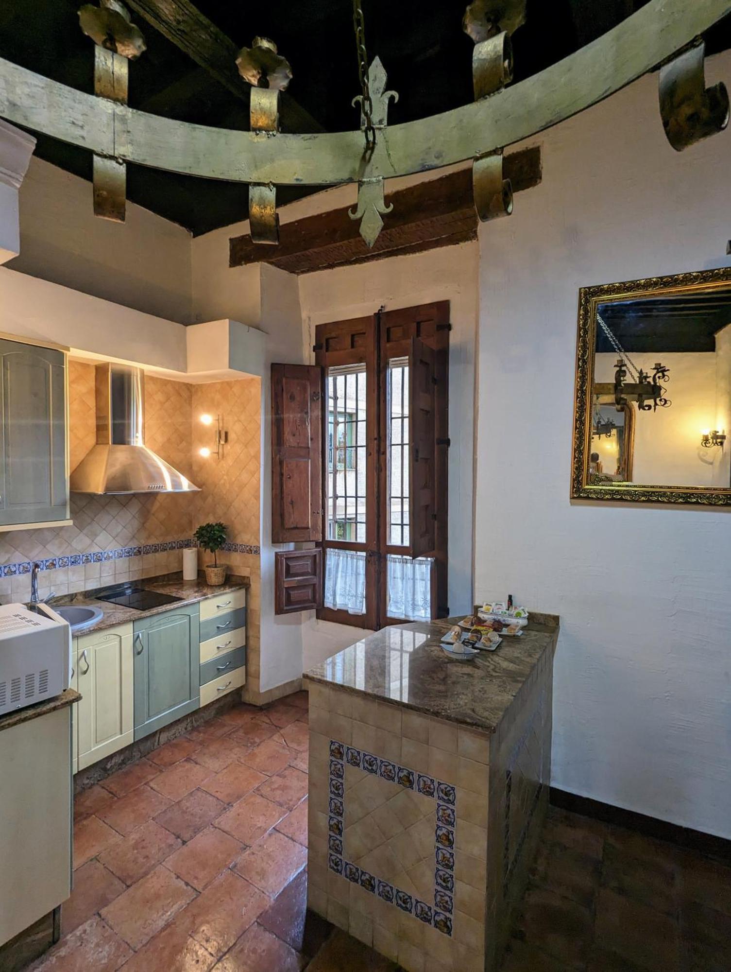 At Casa De Alfonso Viii *