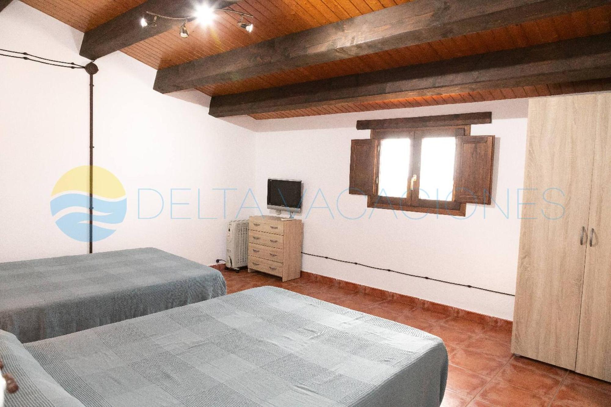 Illa - Aislada Con Piscina Y Cerca Playa De La Marquesa -deltavacaciones Holiday home