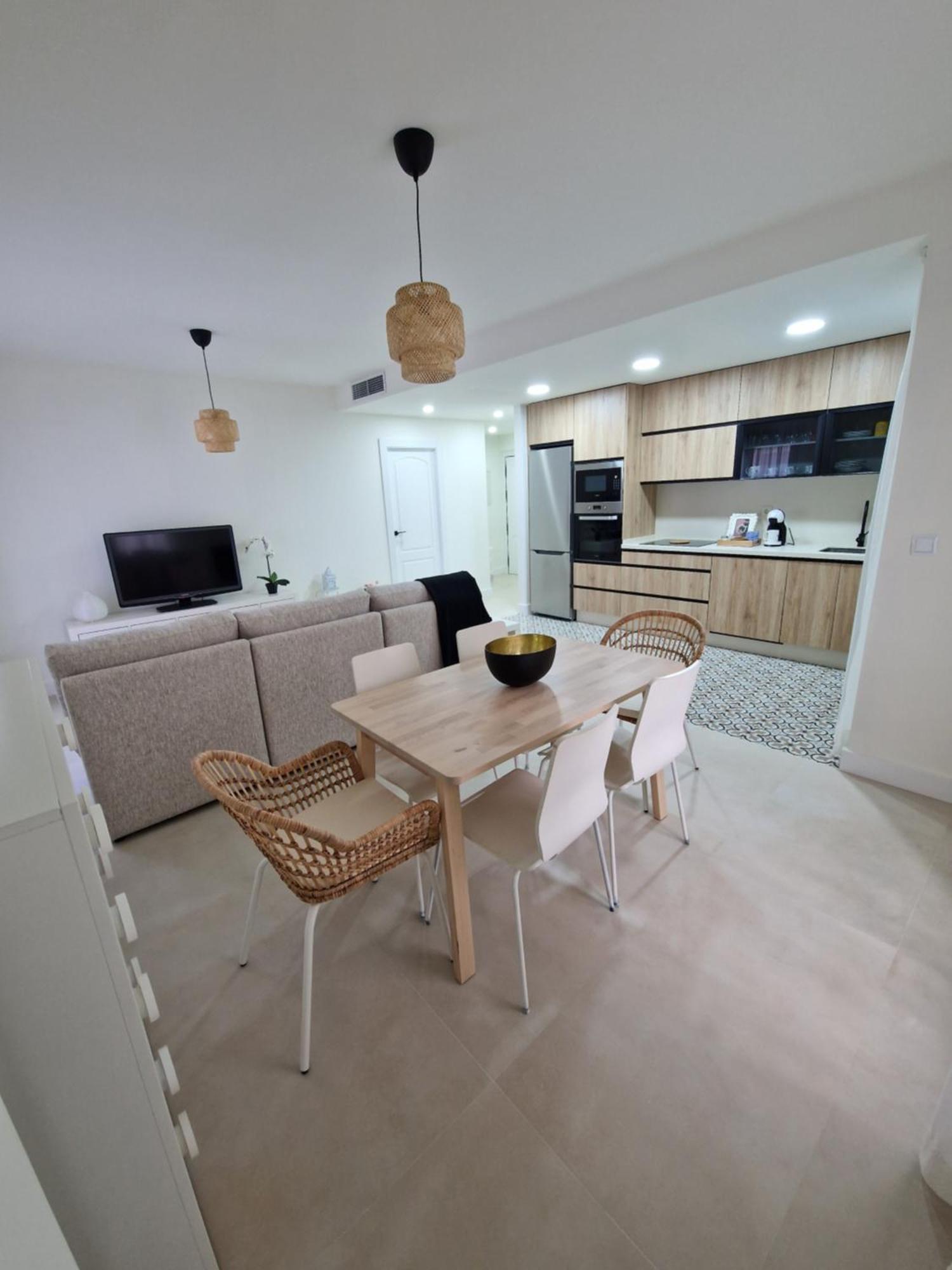 Apartment V27 *