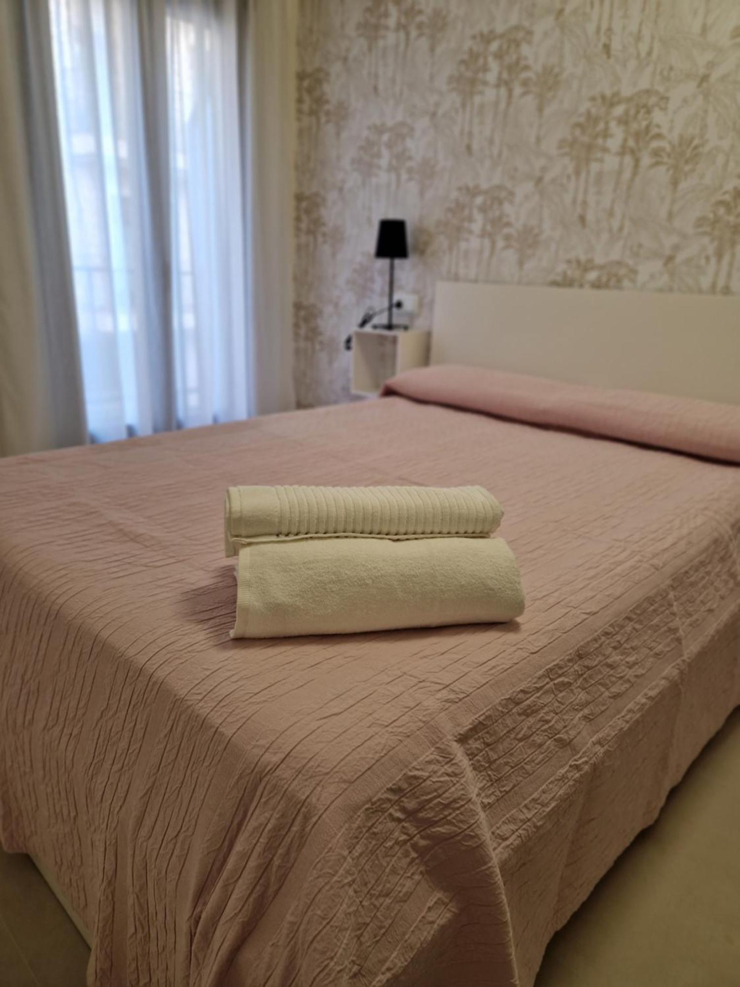 V27 Apartment Baeza