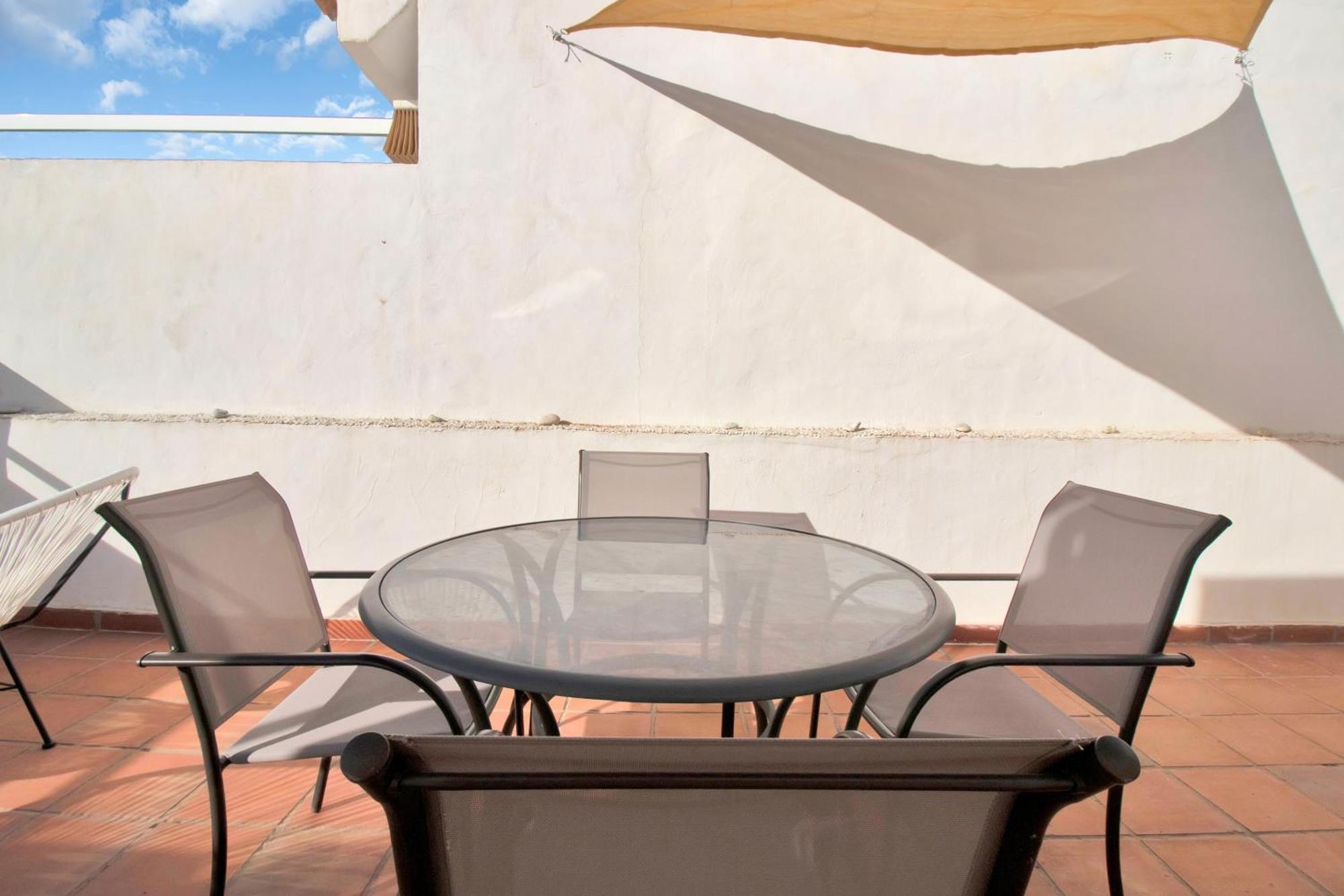 Apartamento Duplex Estilo Boho Con Increible Terraza Y Vistas Al Mar En - Las Abejeras 609 Estepona