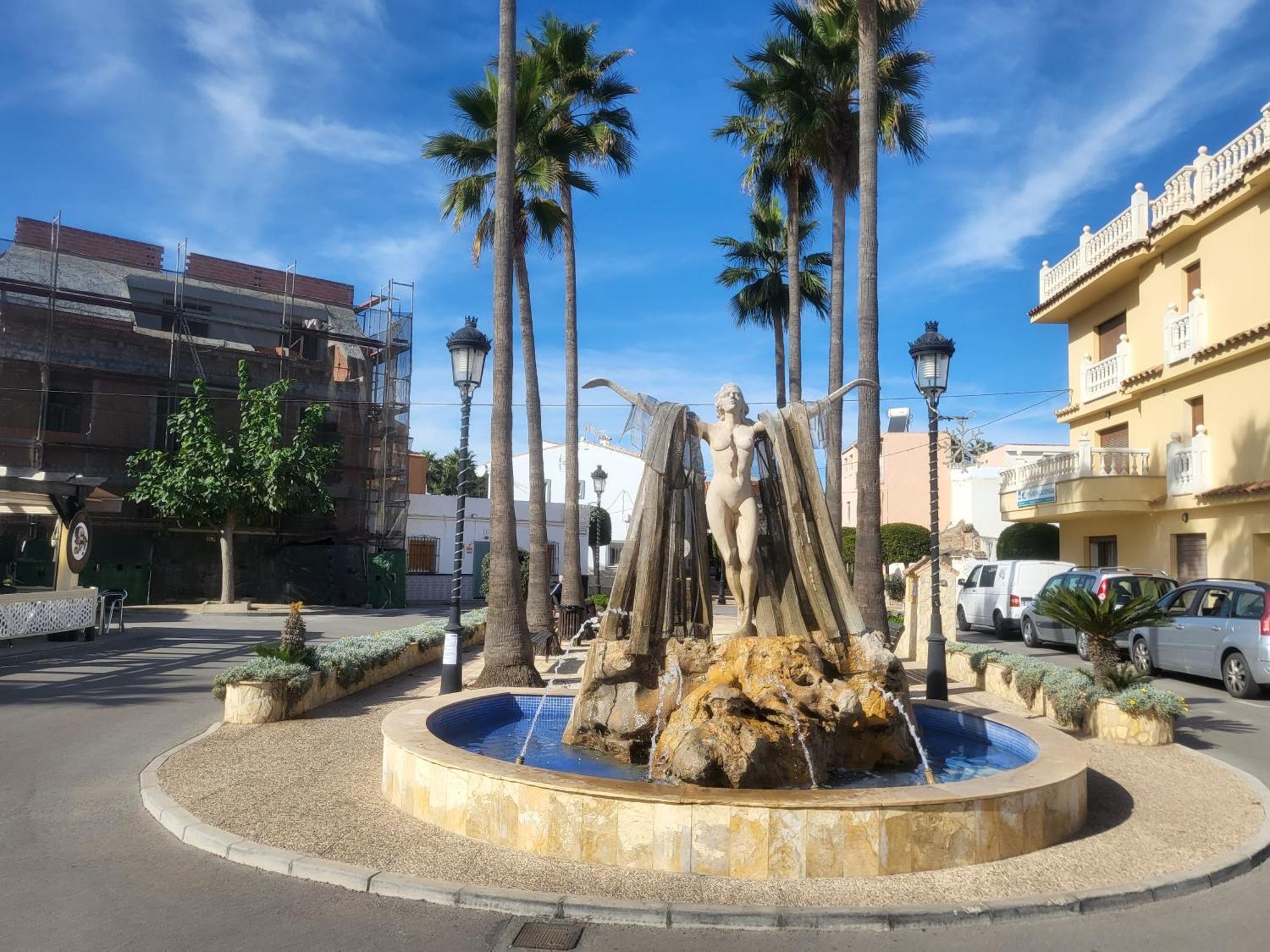 Luxury 4 Bed Townhouse Duquesa With Breathtaking Views Close To Port And *