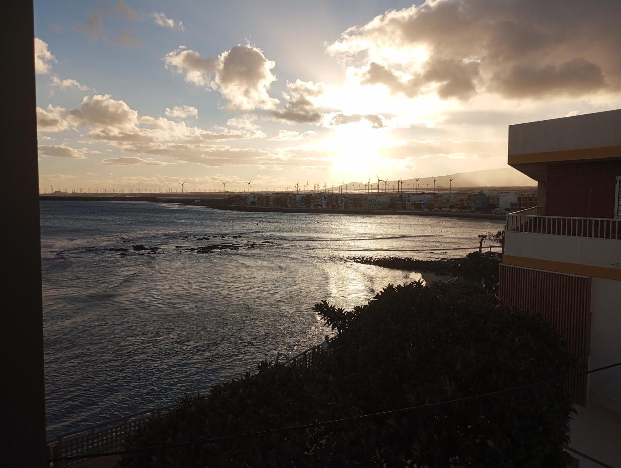 Sea View On Beach Apartment *