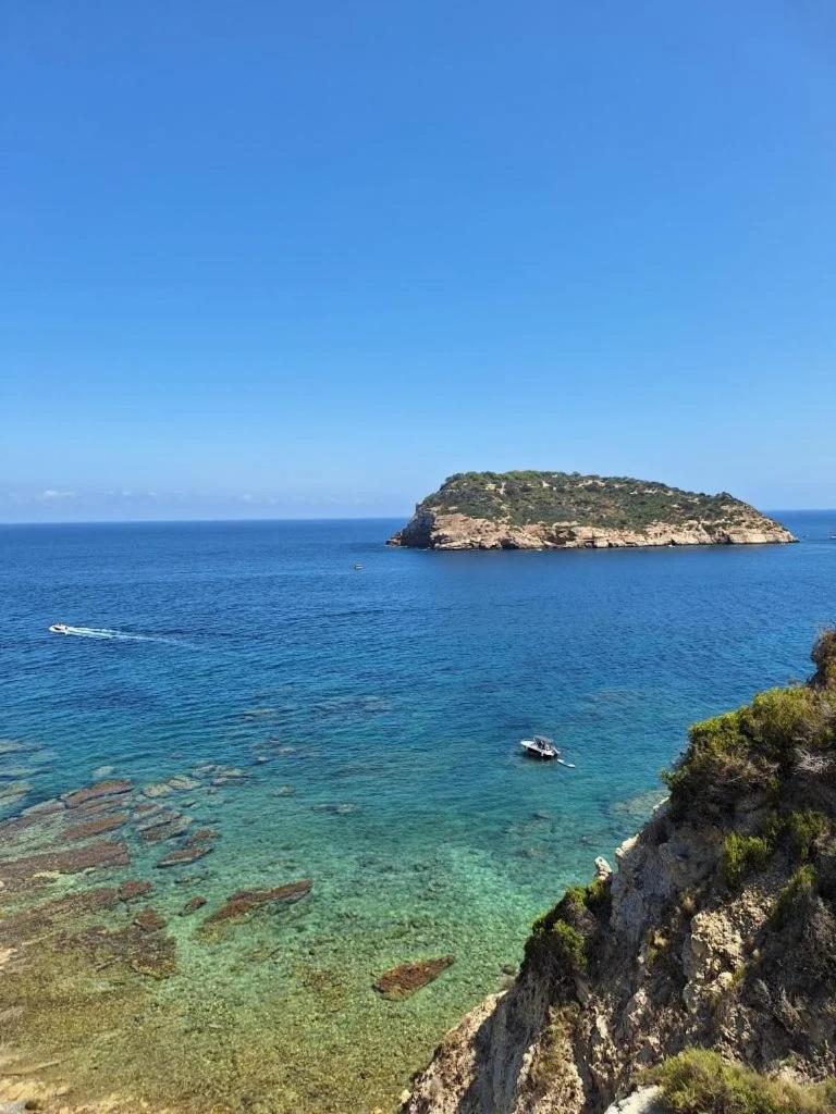 Apartamento De 3 A 100 M De La Playa Del Arenal, Javea