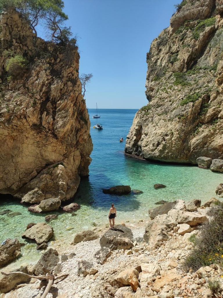 Apartamento De 3 A 100 M De La Playa Del Arenal, Javea *