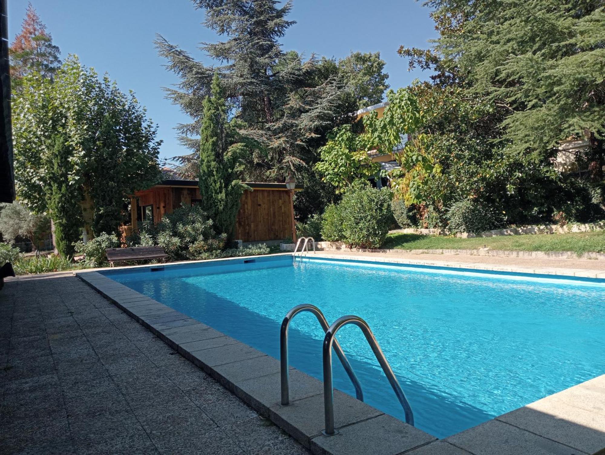 Jardin Secuoyas * Becerril de la Sierra